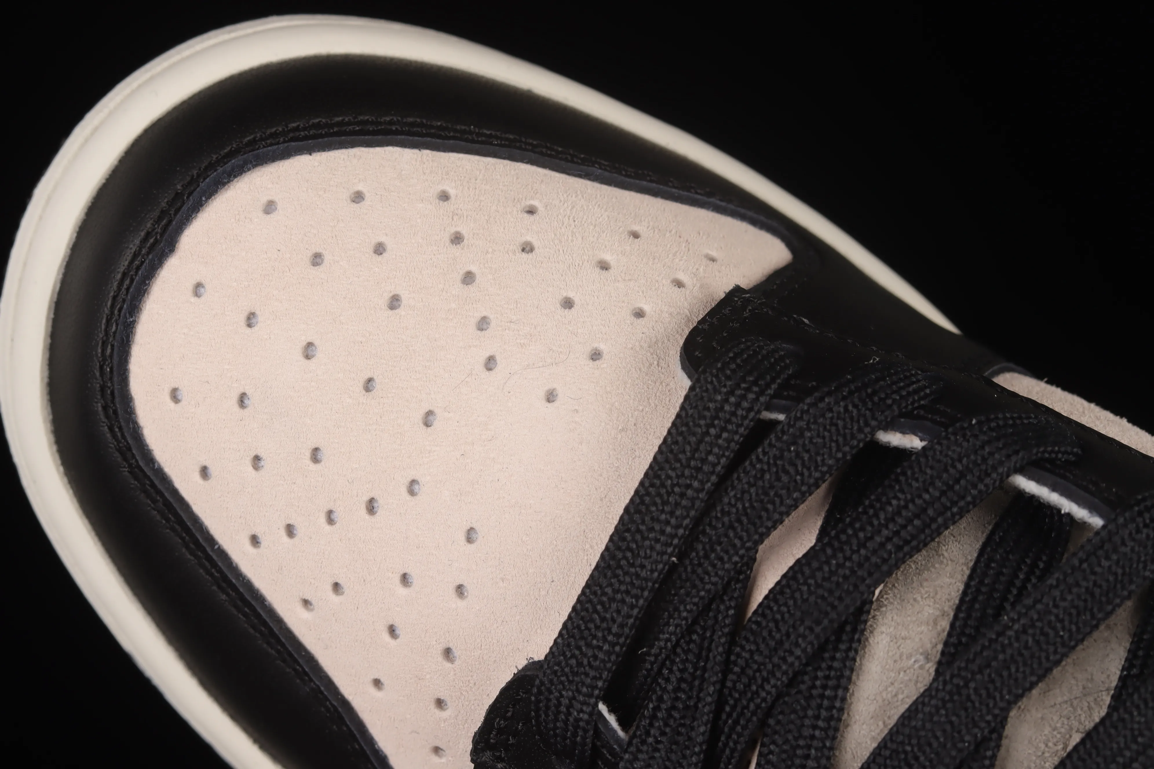 All Categories Nk SB Dunk Series Nk SB Dunk Low Low-top sneakers Otomo Katsuhiro x NK SB Dunk Low "Steamboy OST" Otomo Katsuhiro co-branded SB low-top sports and leisure sneakers LP3445-001